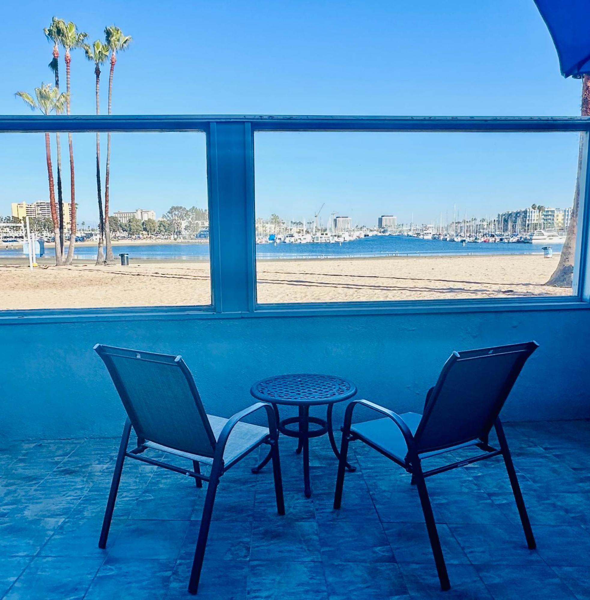 Foghorn Harbor Inn Marina del Rey Bagian luar foto