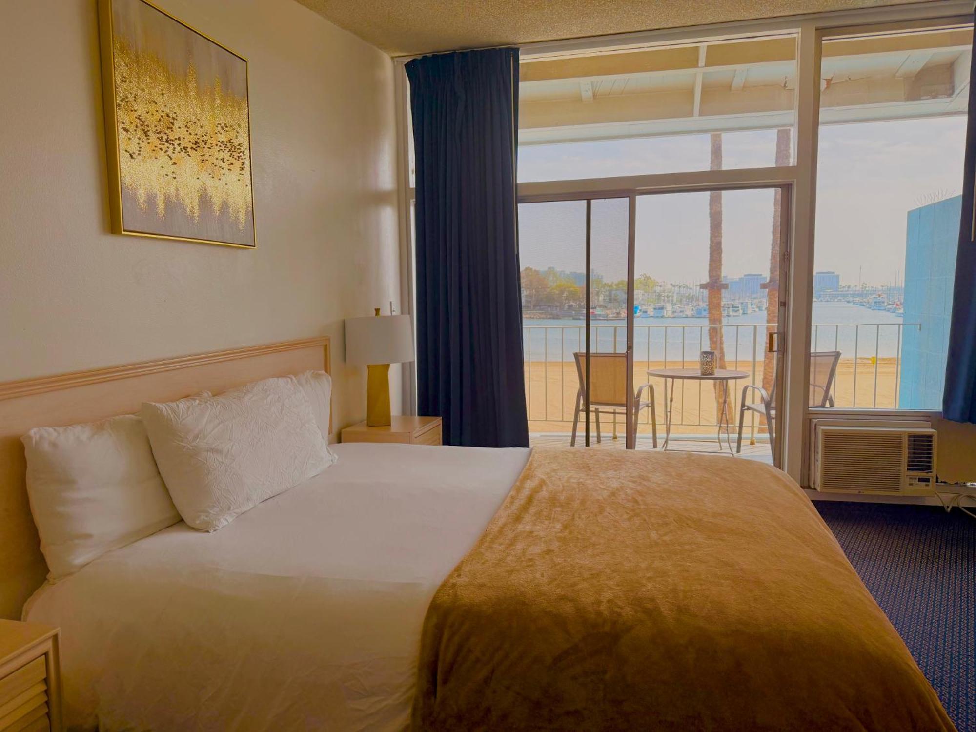 Foghorn Harbor Inn Marina del Rey Bagian luar foto